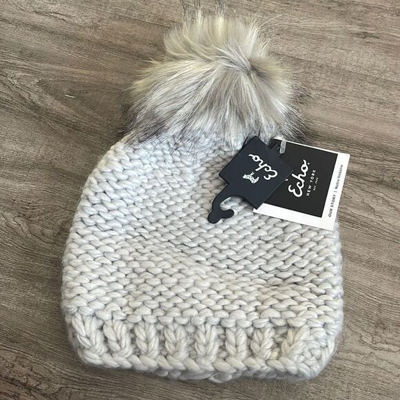 Echo Chunky Knit Beanie - Picture 2 of 4